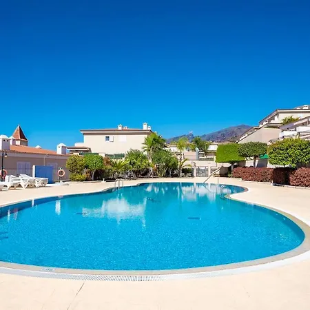 아파트 Modern Bright And Welcoming Ocean View *