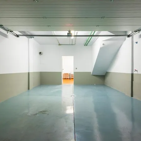 Modern Bright And Welcoming Ocean View