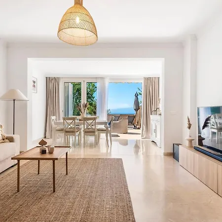 Апартаменты Modern Bright And Welcoming Ocean View Пуэрто-де-Сантьяго