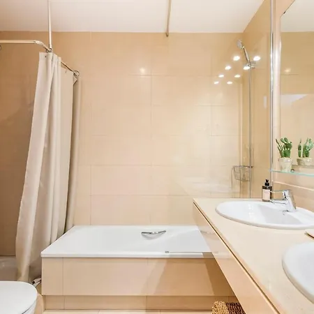 Modern Bright And Welcoming Ocean View Apartment *