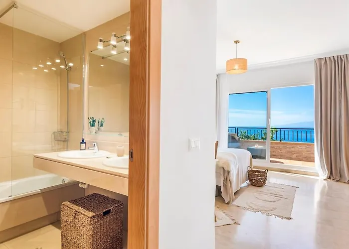 Modern Bright And Welcoming Ocean View *