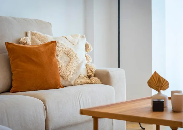 Modern Bright And Welcoming Ocean View