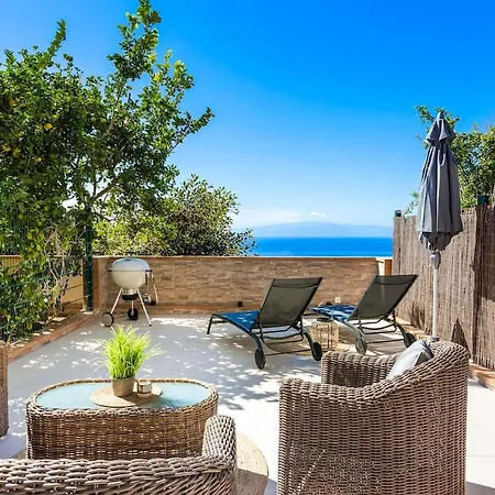 Modern Bright And Welcoming Ocean View Puerto de Santiago (Tenerife)